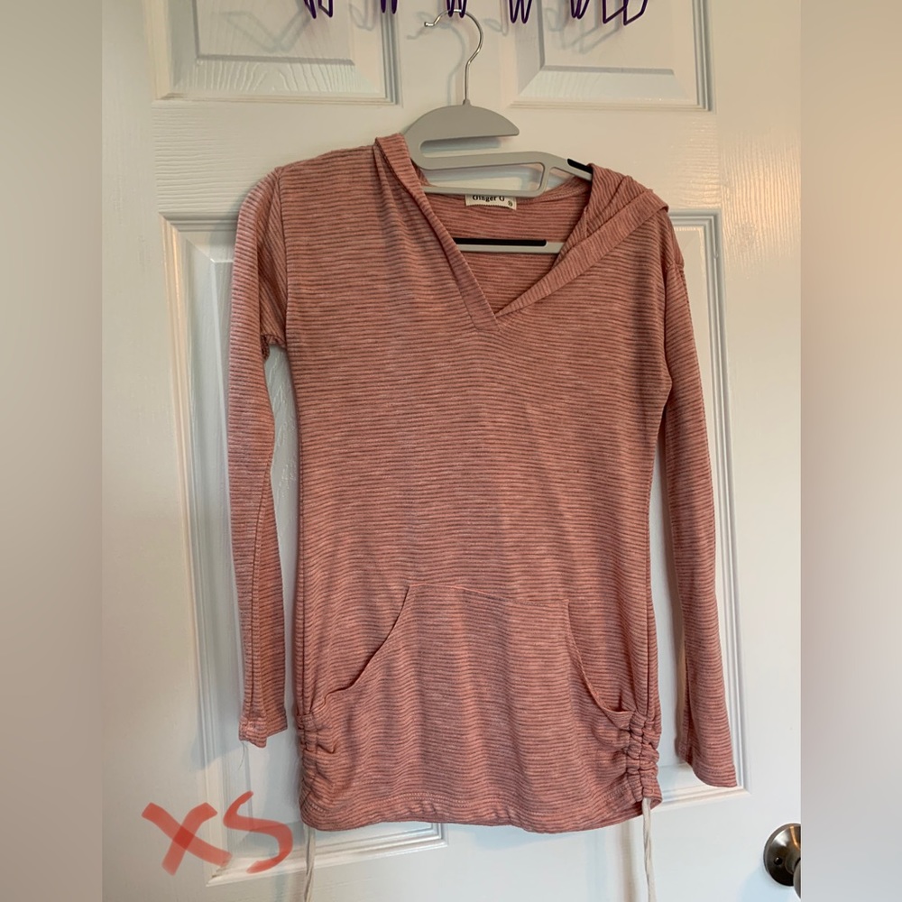 Light long sleeve top/pullover